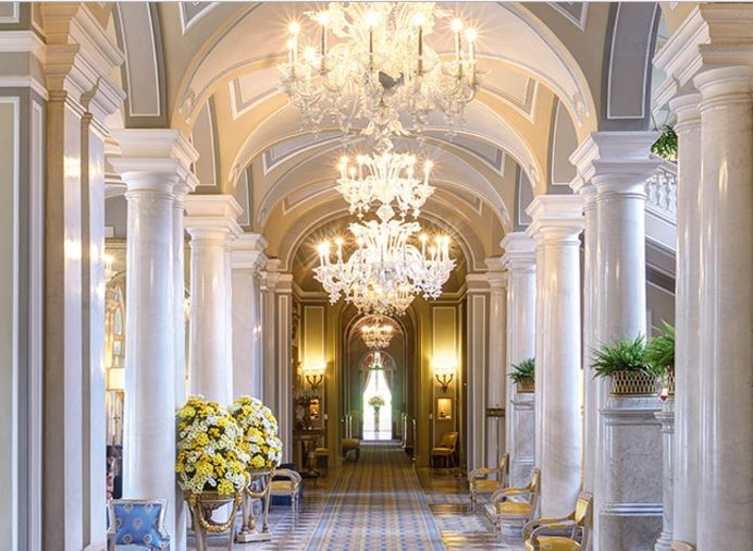 Villa dEste - lobby