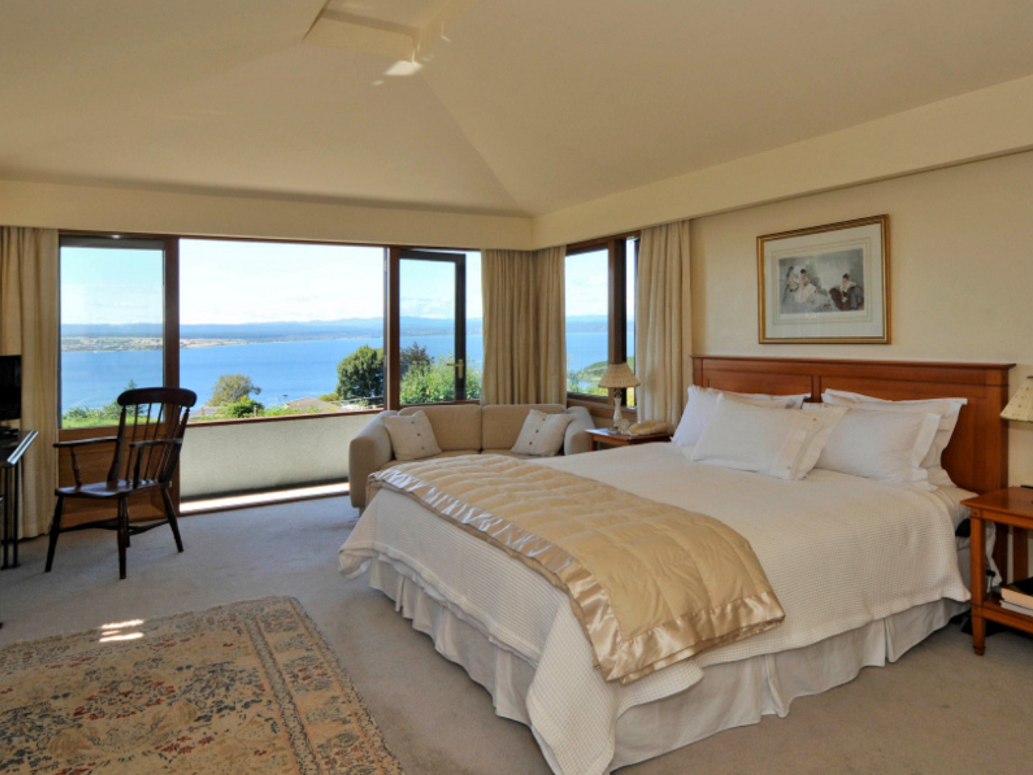 Lake Taupo Lodge