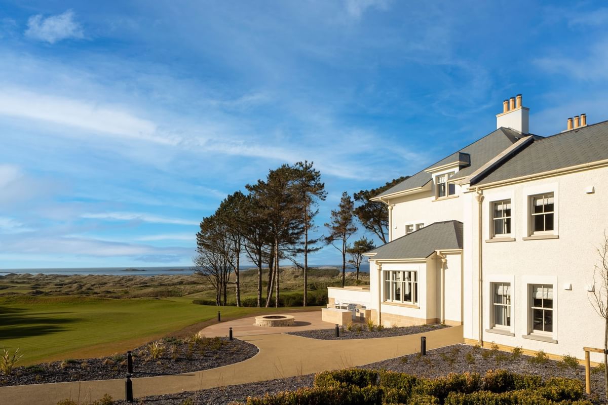Dunluce Lodge - Exterior