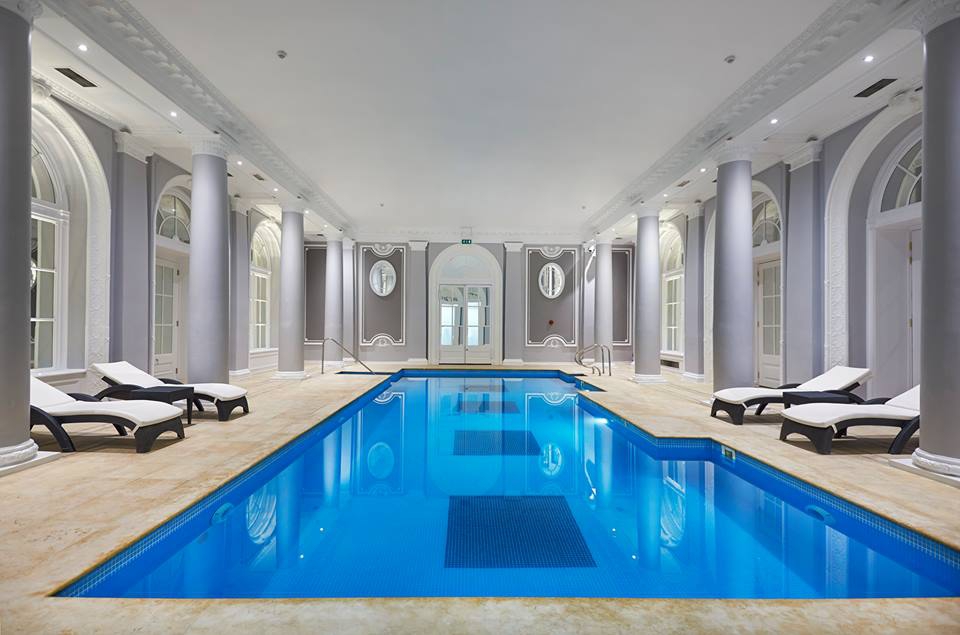 The Waldorf Hilton - Pool