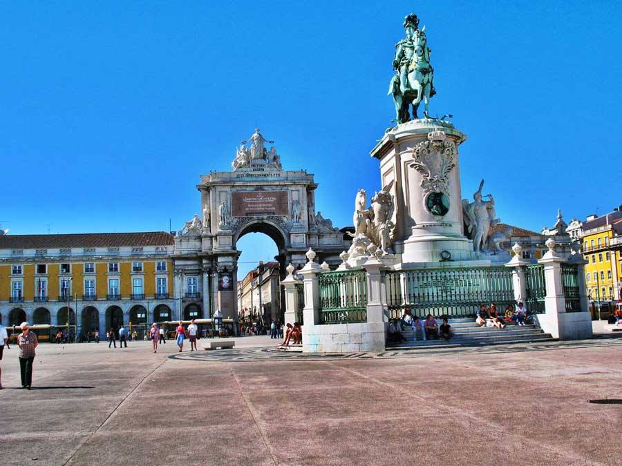 <h2>Golf & The Iberian Peninsula by Sea 2014</h2>10 Nights from Lisbon to Barcelona on <i>Azamara Journey</i> | 6 Rounds | September 3 – 13