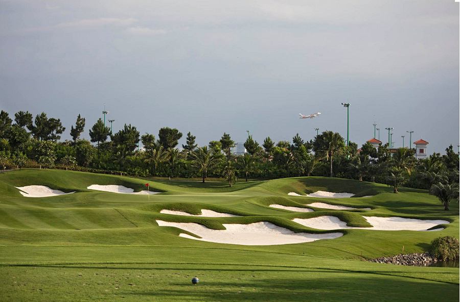 <h2>2023 Asia Golf Cruise</h2>17 Nights | 5 Rounds | Tokyo - Singapore | April 18 - May 5
