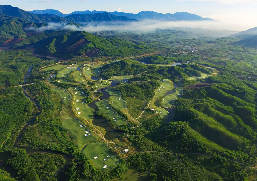 <h2>2023 Asia Golf Cruise</h2>17 Nights | 5 Rounds | Tokyo - Singapore | April 18 - May 5