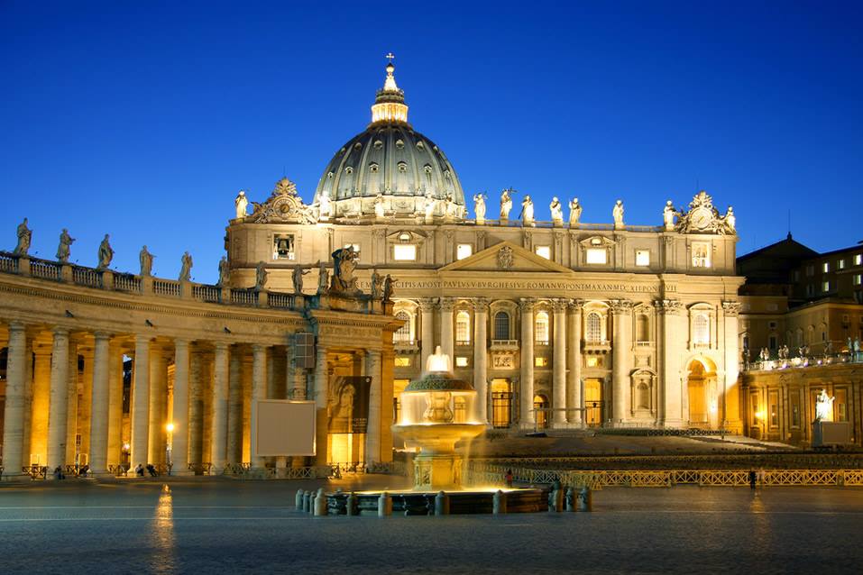 <h2>Rome, Florence & Lake Como Escorted 2016</h2>12 Nights including Rome, Florence & Lake Como | 5 Rounds | August 27 – September 8